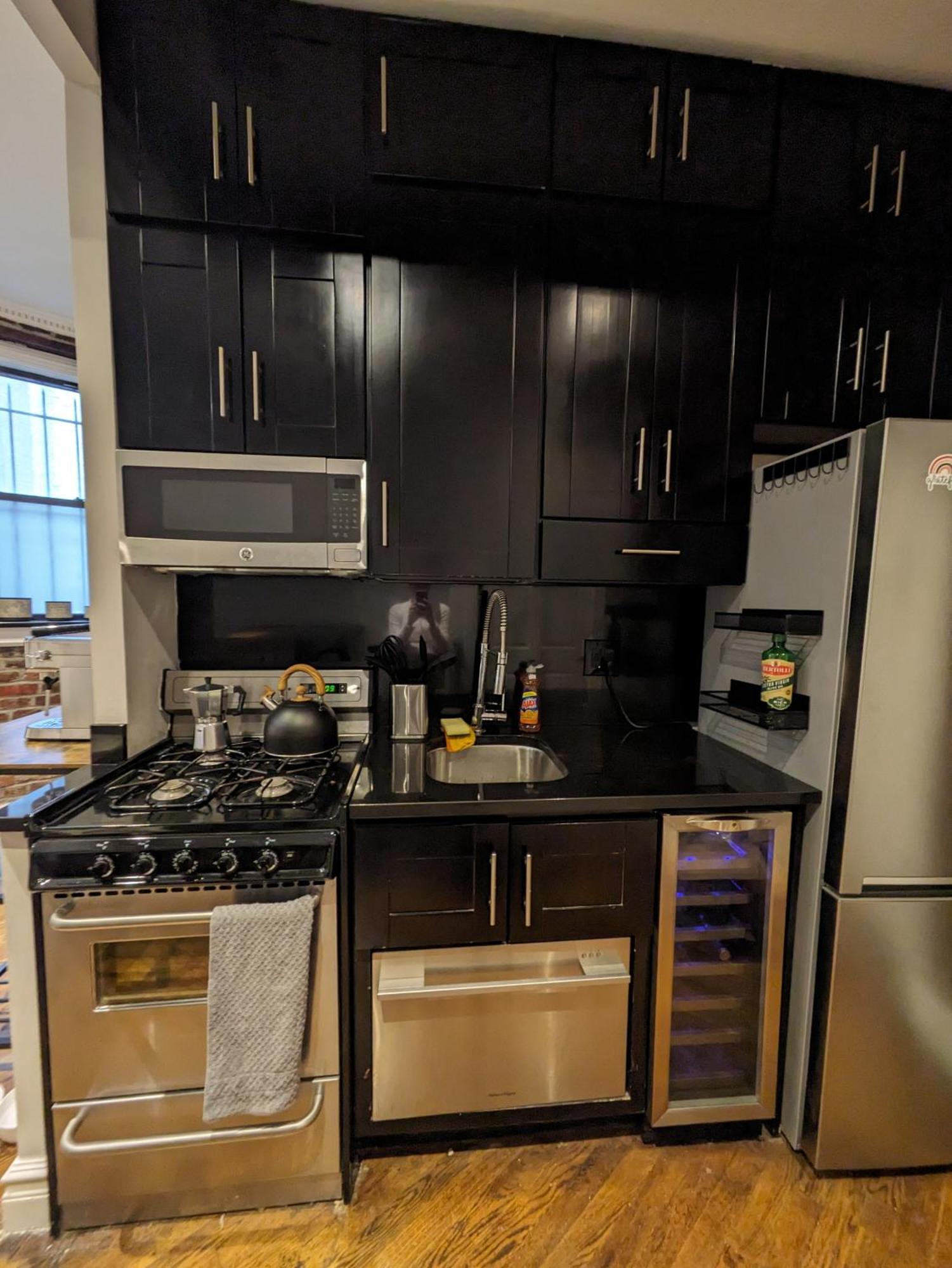Lovely Room At 3 Bedroom Apt At The Heart Of East Village New York Exterior photo